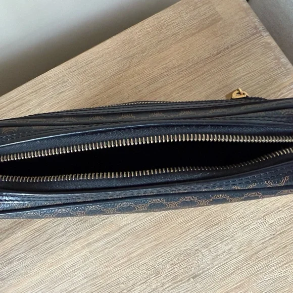 Celine Black and Brown Toiletry Bag - Picture 4 of 10